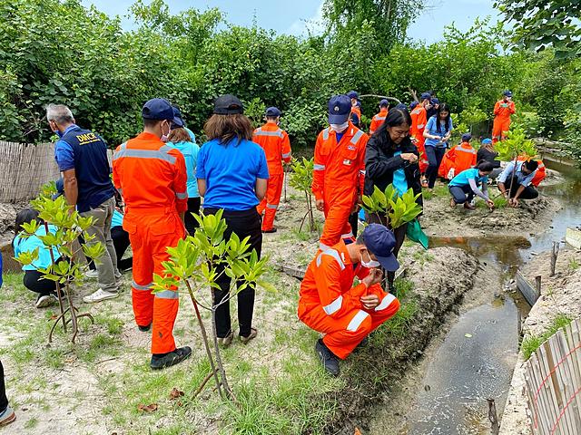 community-relations-activities-this-entry-is-available-in-thai-version