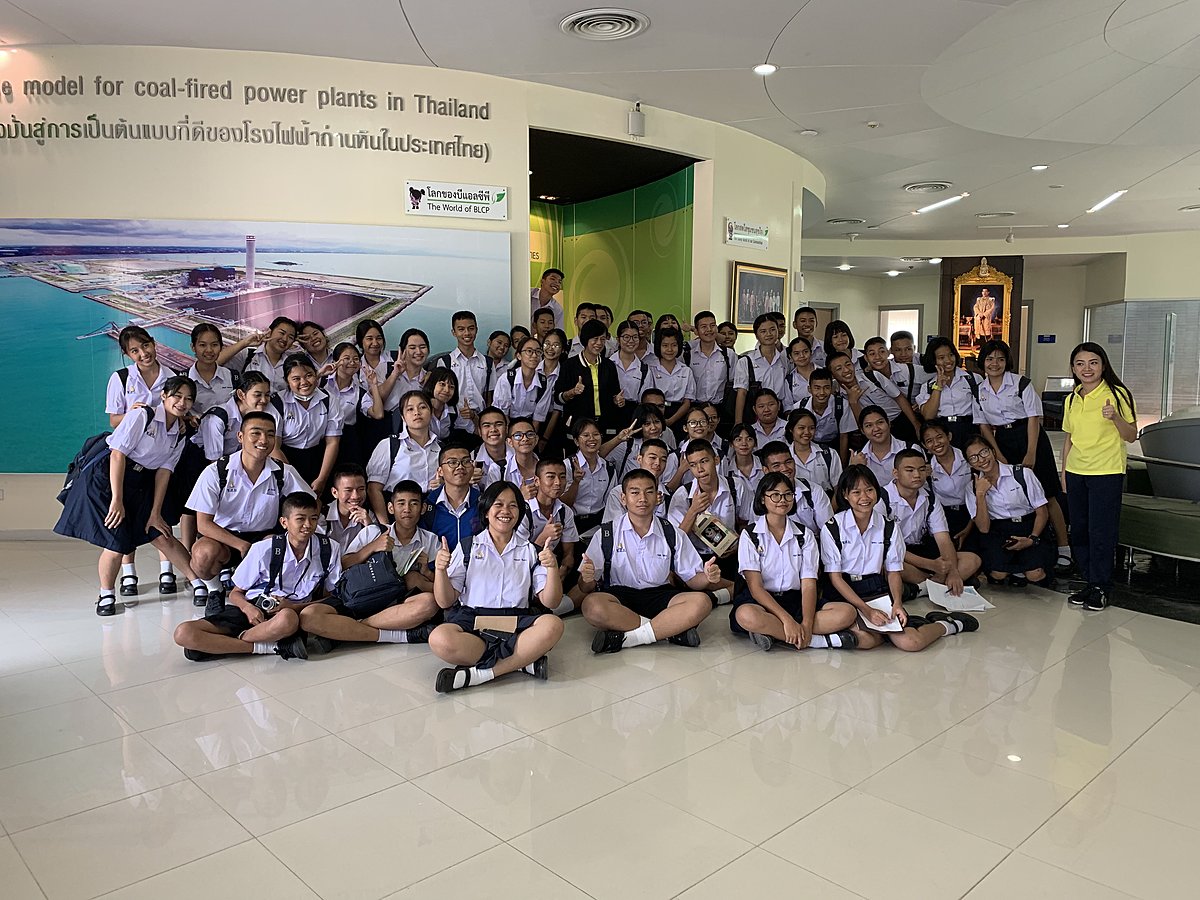 คณาจารย์และนักศึกษา-โรงเรียนชลบุรี-“สุขบท”-เข้าเยี่ยมชมโรงไฟฟ้าบีแอลซีพี