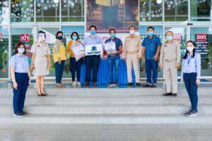 blcp-ทำด้วยใจ-ห่วงใยสังคม-ส่งมอบอุปกรณ์ป้องกันการแพร่ระบาดโควิด-19-2