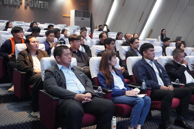 blcp-เปิดบ้านต้อนรับคณะเยี่ยมชม-เสริมความร่วมมือและสร้างความเชื่อมั่นในการกำกับด