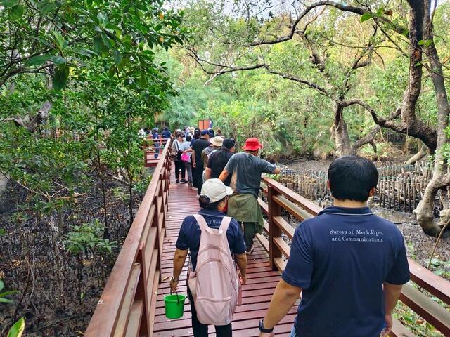 เรียนรู้ระบบนิเวศ-สานสัมพันธ์องค์กร-ภายใต้โครงการท่องเที่ยวเชิงนิเวศป่าชายเลนพระ