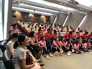 คณะอาจารย์และนักเรียนโรงเรียนระยองวิทยาคมปากน้ำเข้าเยี่ยมชมโรงไฟฟ้าบีแอลซีพี