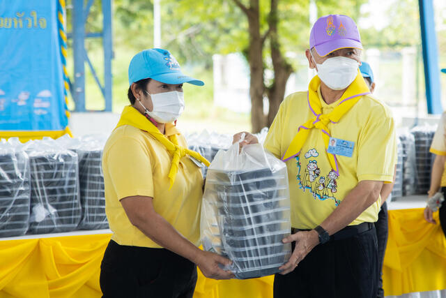 โรงไฟฟ้าบีแอลซีพี-มอบเครื่องอุปโภค-บริโภค