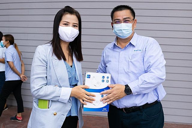 BLCP-ร่วมใจสู้ภัยโควิด-19-ส่งมอบหน้ากากอนามัย-เจลแอลกอฮอล์-และอุปกรณ์ป้องกันการแพร่ระบาดโควิด-19-ให้กับหน่วยงานสาธารณะต่อเนื่อง-20210205120129