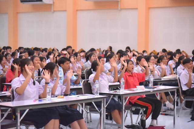 พอร์ตดีมีที่เรียน-ครั้งแรกที่โรงเรียนแกลง-วิทยสถาวร