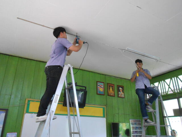 BLCP-สร้างโลกสีเขียวกับ-โครงการ-“เปลี่ยนหลอดไฟ-ลดใช้พลังงาน-ลดโลกร้อน”-พร้อมปลุกจิตสำนึกเยาวชนให้รักษ์โลกอย่างต่อเนื่อง