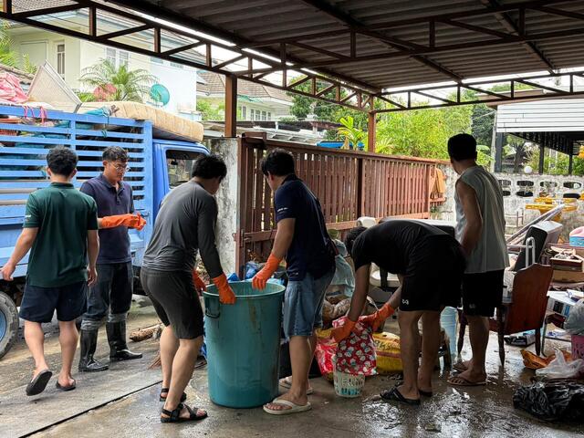 blcp-จิตอาสา-รวมพลังฟื้นฟูบ้านเพื่อนพนักงาน
