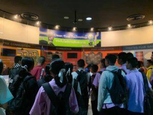 สำนักงานพลังงานจังหวัดตราด-นำนักเรียนระดับมัธยมศึกษาตอนปลายเข้าศึกษาดูงานโรงไฟฟ้าบีแอลซีพี