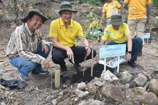 blcp-ปลูกป่าชุมชนบ้านมาบตารอด-ยืนหยัดสู่-esg-อย่างยั่งยืน