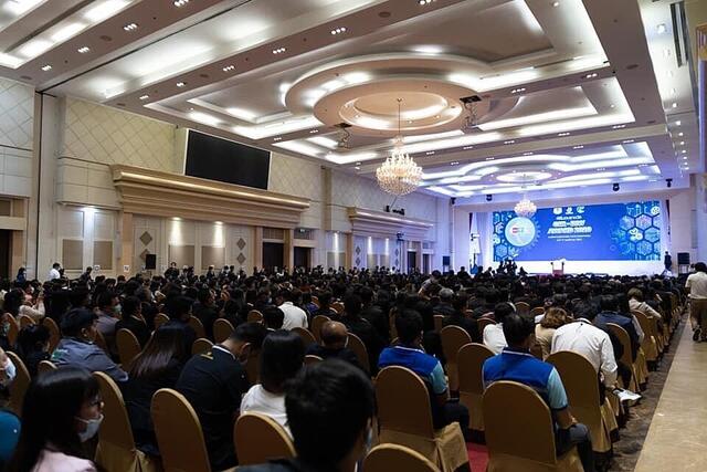 11-ปีต่อเนื่องที่-BLCP-สร้างความแข็งแรงให้กับองค์กรด้วยนโยบายตอบแทนสังคม-ที่มั่นคง-การันตีด้วยรางวัล-CSR-DIW-Continuous-Award-2020-จากกรมโรงงานอุตสาหกรรม