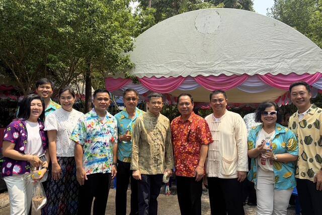 blcp-สืบสานประเพณีไทยในวันสงกรานต์-ร่วมพิธีรดน้ำขอพร-ผู้ว่าราชการจังหวัดระยอง