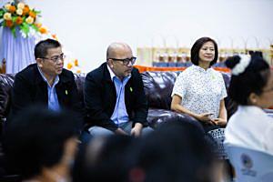 โรงไฟฟ้าบีแอลซีพี-หน่วยงานภาครัฐและชุมชน-ร่วมใจสู้ภัยโควิด-19-มอบวัสดุอุปกรณ์สำหรับทำหน้ากากผ้าซักได้-พร้อมสอนวิธีการทำให้กับชมรมผู้สูงอายุ-และ-อสม-ในพื้นที่มาบตาพุด-จำนวน-1,600-ชิ้น