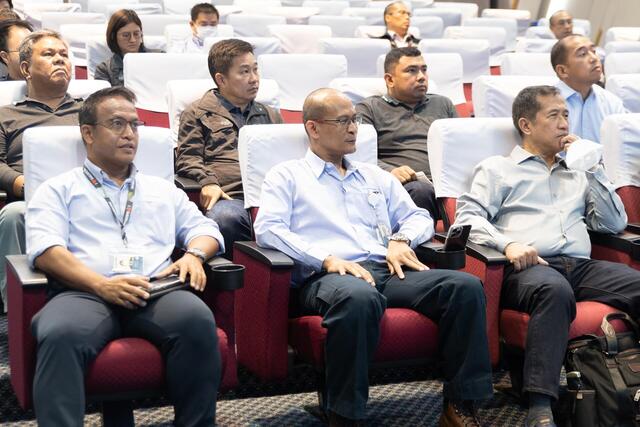 โรงไฟฟ้าบีแอลซีพี-พร้อมคณะผู้บริหารให้การต้อนรับคณะดูงานจาก-electricity