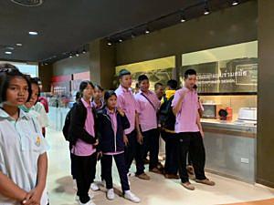 สำนักงานพลังงานจังหวัดตราด-นำนักเรียนระดับมัธยมศึกษาตอนปลายเข้าศึกษาดูงานโรงไฟฟ้าบีแอลซีพี