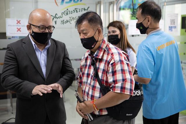 blcp-มอบเครื่องวัดอุณหภูมิร่างกายอัตโนมัติ-ชนิดไม่ต้องสัมผัส