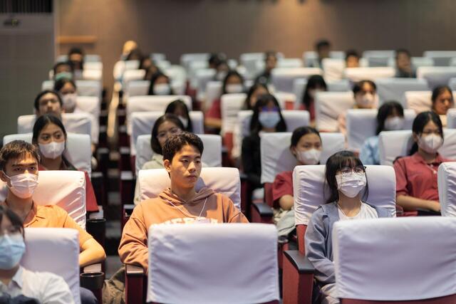 โรงไฟฟ้าบีแอลซีพี-จัดกิจกรรม-young-entrepreneurs-creative-marketing-workshop