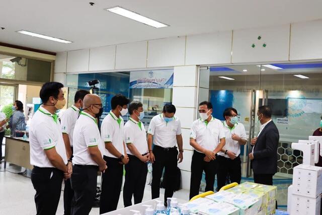 สมาคมเพื่อนชุมชน-ห่วงใย-ใส่ใจ-พร้อมส่งมอบอุปกรณ์-เครื่องอุปโภคบริโภคที่จำเป็น