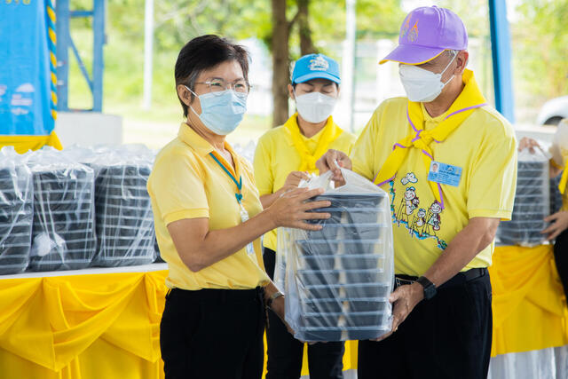 โรงไฟฟ้าบีแอลซีพี-มอบเครื่องอุปโภค-บริโภค