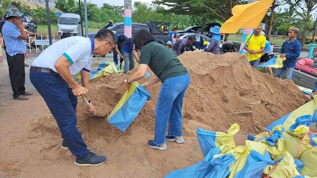 โรงไฟฟ้าบีแอลซีพี-ผนึกกำลังชุมชน-ร่วมบริจาคน้ำดื่ม